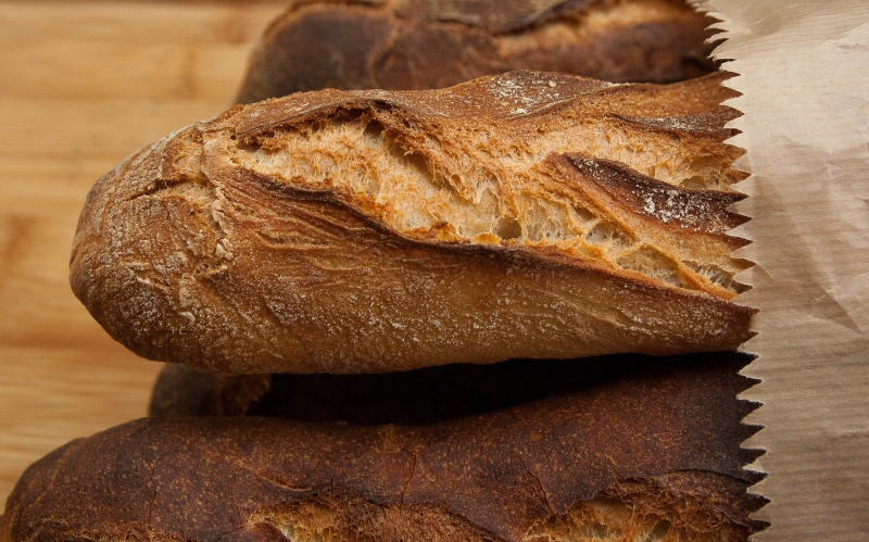 vente-GRIMAUD-min_dish-food-baking-cuisine-bread-bakery-399077-pxhere.com